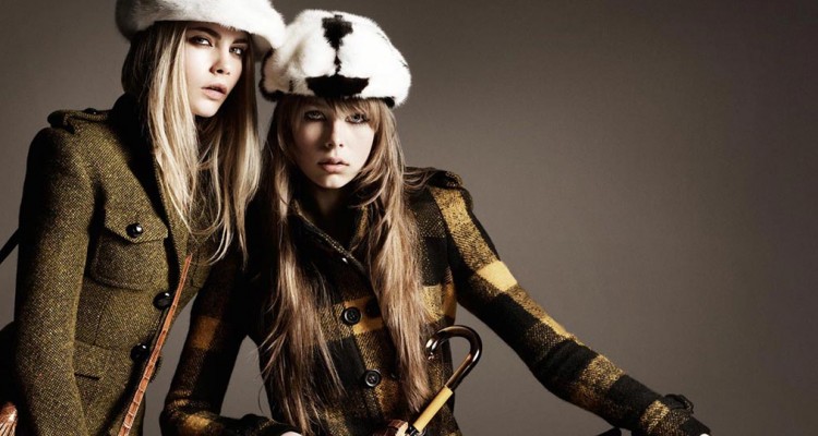 Фото - Burberry autumn winter collection Farfetch